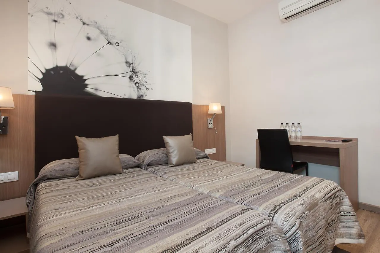 Hostal Centric Barcelona 2*,