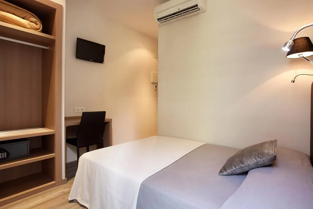 Hostal Centric Barcelona 2*,
