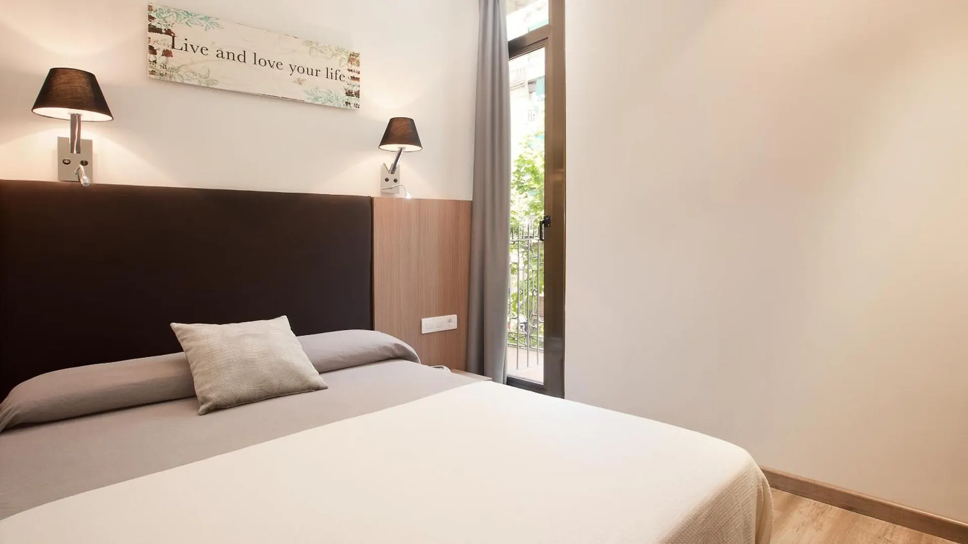 Hostal Centric Barcelona Spain
